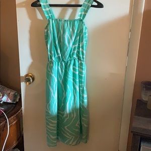 Light green dress